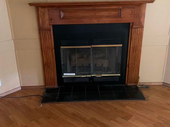 4th image of 5 Ivie Ln