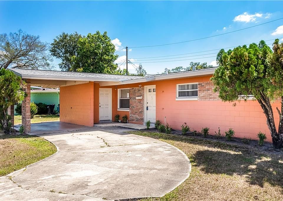 1st image of 6211 Spanish Oak Dr #4