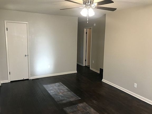 5th image of 729 W Sunrise Dr