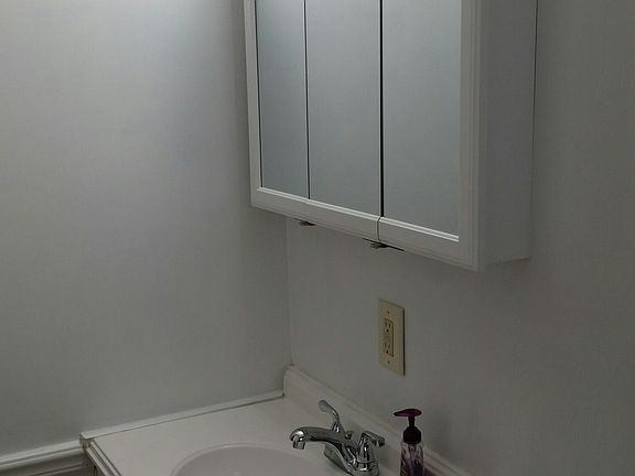 5th image of 216 Southard Dr
