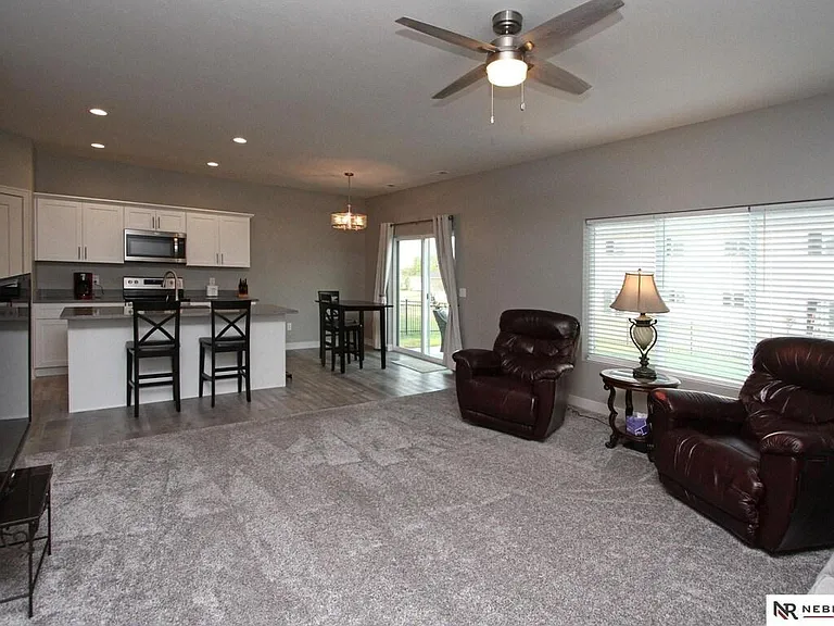 4030 Ballard Cir — Photo 3