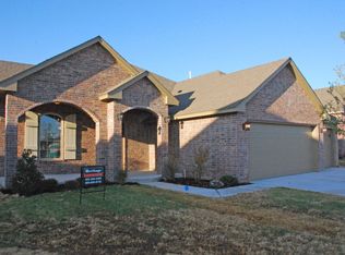 308 Donner Trl, Edmond, OK 73003