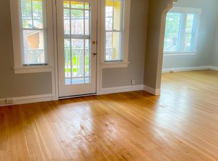 1914 1/2 Alhambra Blvd #UPSTAIRS, Sacramento, CA