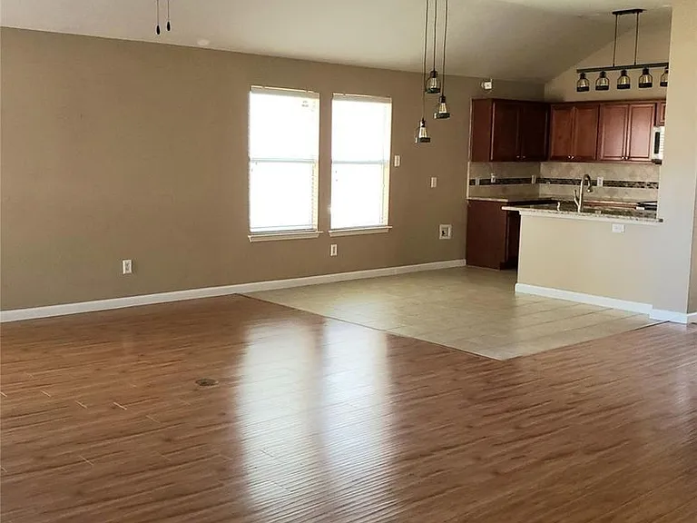 313 Magnolia Dr — Photo 13