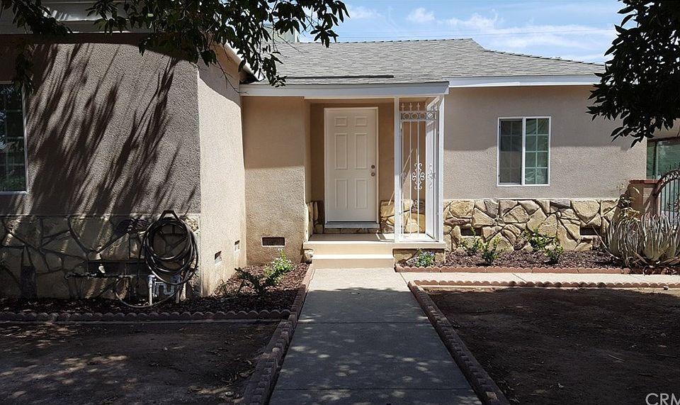 1st image of 8004 Noble Ave