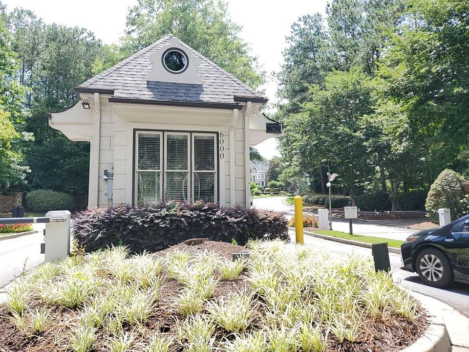 2nd image of 7975 Royal Melbourne Way