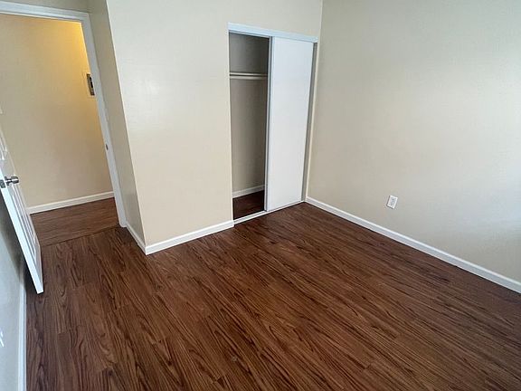 4th image of 2682 Sichel St APT 1