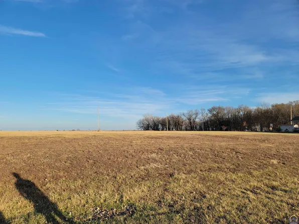 708 N Park Ln, Olpe, KS 66865