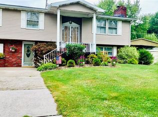 919 Moore St, Uniontown, PA 15401