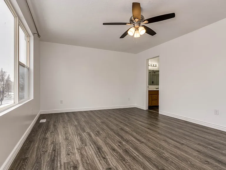 33 N Cameron St — Photo 10