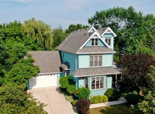 75 N Maple St, Frankfort, IL 60423