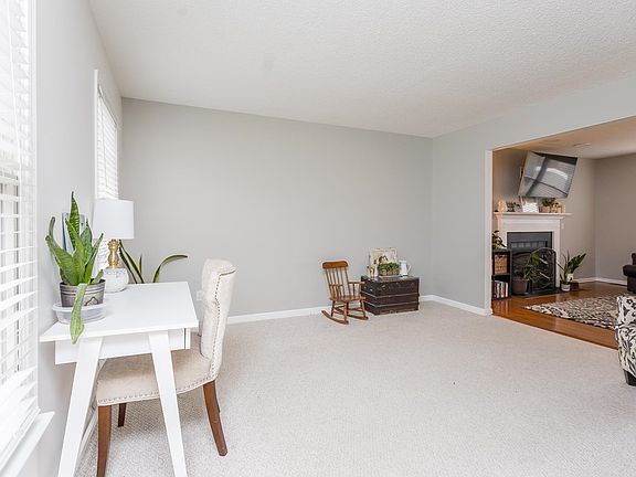 4th image of 1561 Gilmer Cir
