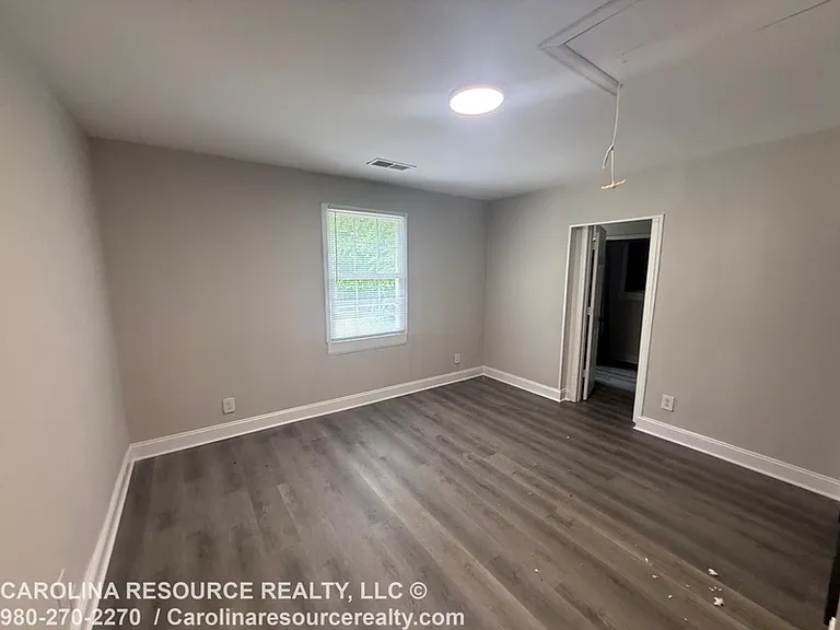 3005 West Blvd — Photo 8
