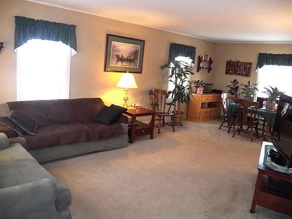 2nd image of 4611 W Wilbur Ave