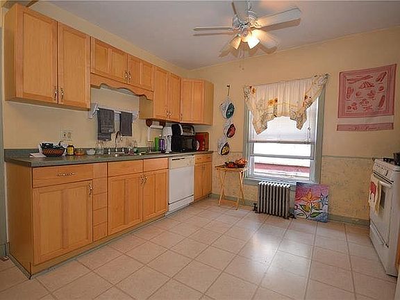 2nd image of 4740 Friendship Ave Floor 3