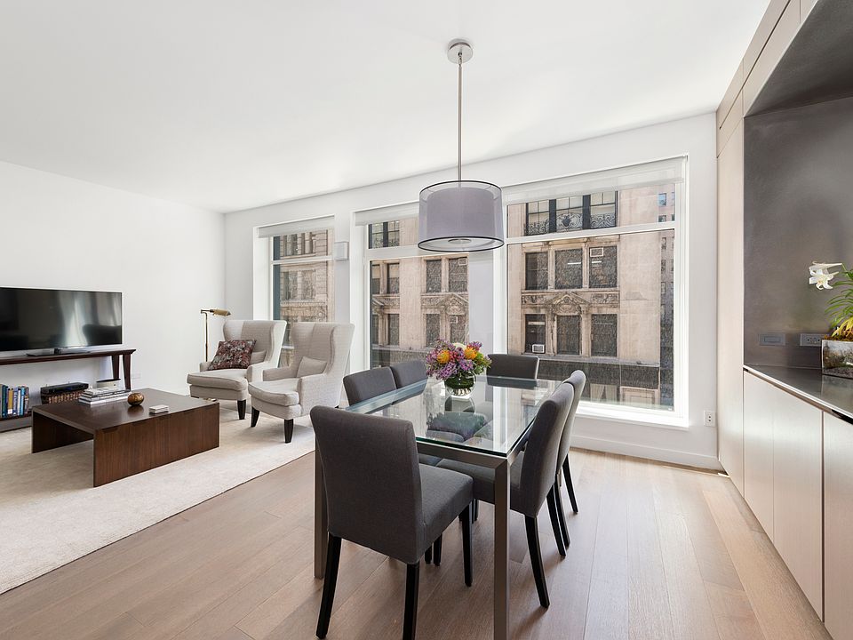 1st image of 21 W 20th St Fl 4