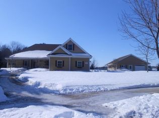 4900 Thimbleberry Ln, Two Rivers, WI 54241