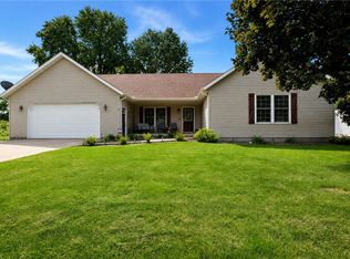 1117 S Washington St, Sullivan, IL 61951