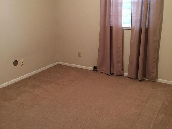 3rd image of 3367 Hiwood Ave
