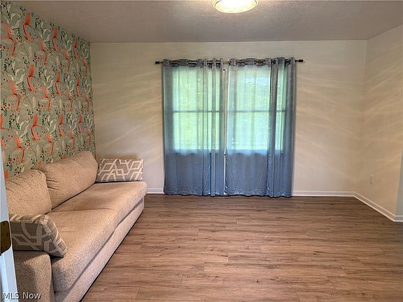 2nd image of 2187 Golfview Dr NE