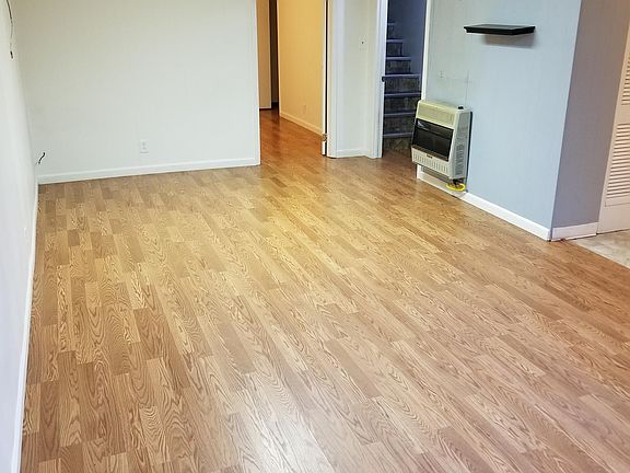 2nd image of 3415 1/2 Poly Dr