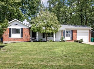2105 Canterbury Dr, Florissant, MO