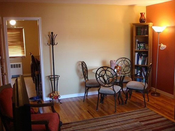 2nd image of 10 Stratford Ave #B