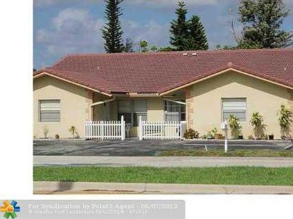 3rd image of 3760 Coral Springs Dr