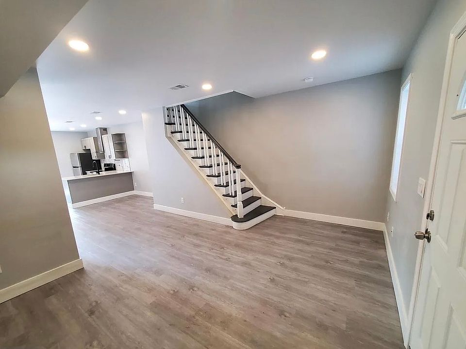 1st image of 6015 N 3rd St