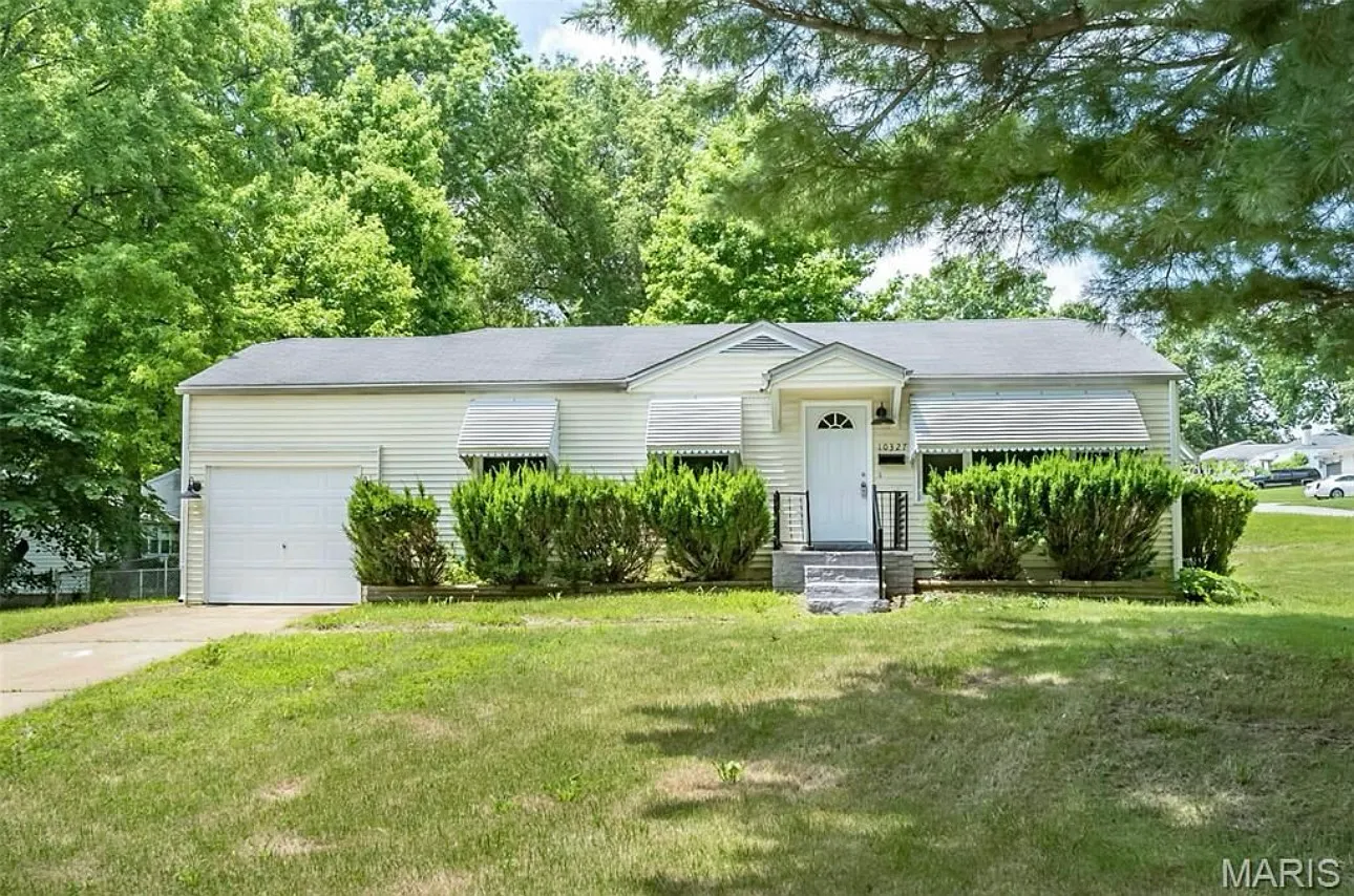 4 bed, 1008 sqft, $1,770 — Photo 1