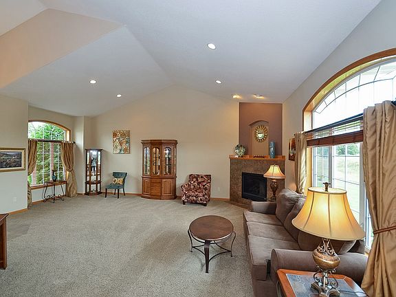 5th image of 12851 Yellow Pine St NW
