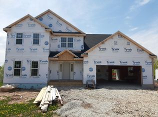 1585 Pine Cone Trl, Pt Washington, WI 53074