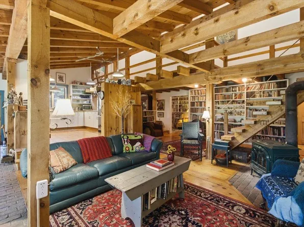 81 Honeysuckle Lane, Bennington, VT 05257