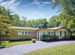 9140 Ladue Rd, Saint Louis, MO 63124