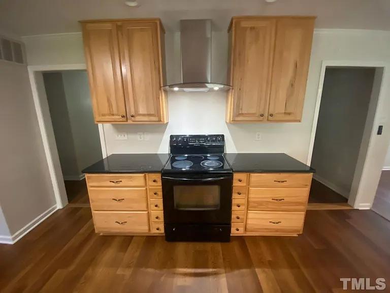 404 S Montreal Ct — Photo 31
