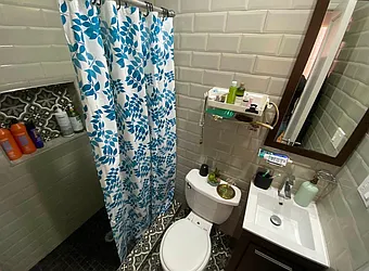 Rented by Aron Fried, LREB