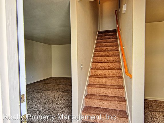 5th image of 695 Starlite Dr Unit C