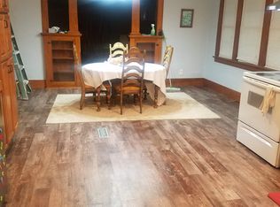 318 S 3rd St, Ethan, SD 57334