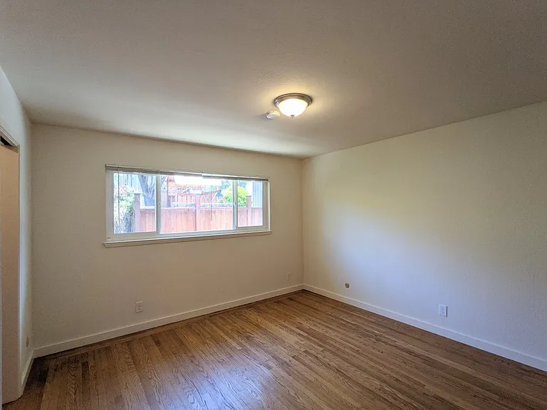 1429 MLK Jr Way — Photo 29
