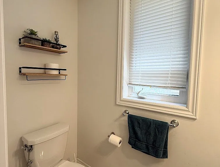 108 Taylor Ave — Photo 6