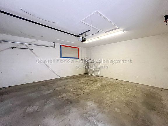 3rd image of 111 E Steele St