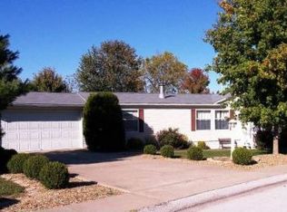 2663 S Roundhill Rd, Brookline, MO 65619