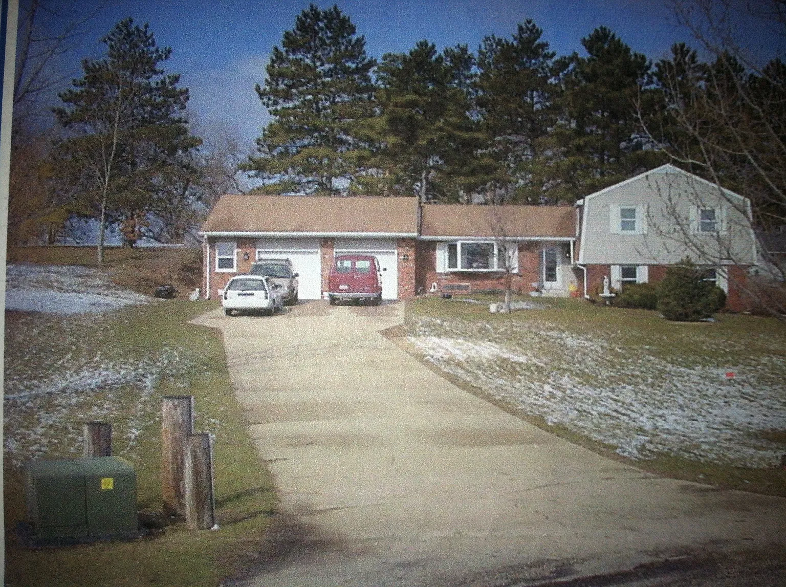 10173 Edgewood Dr photo 1