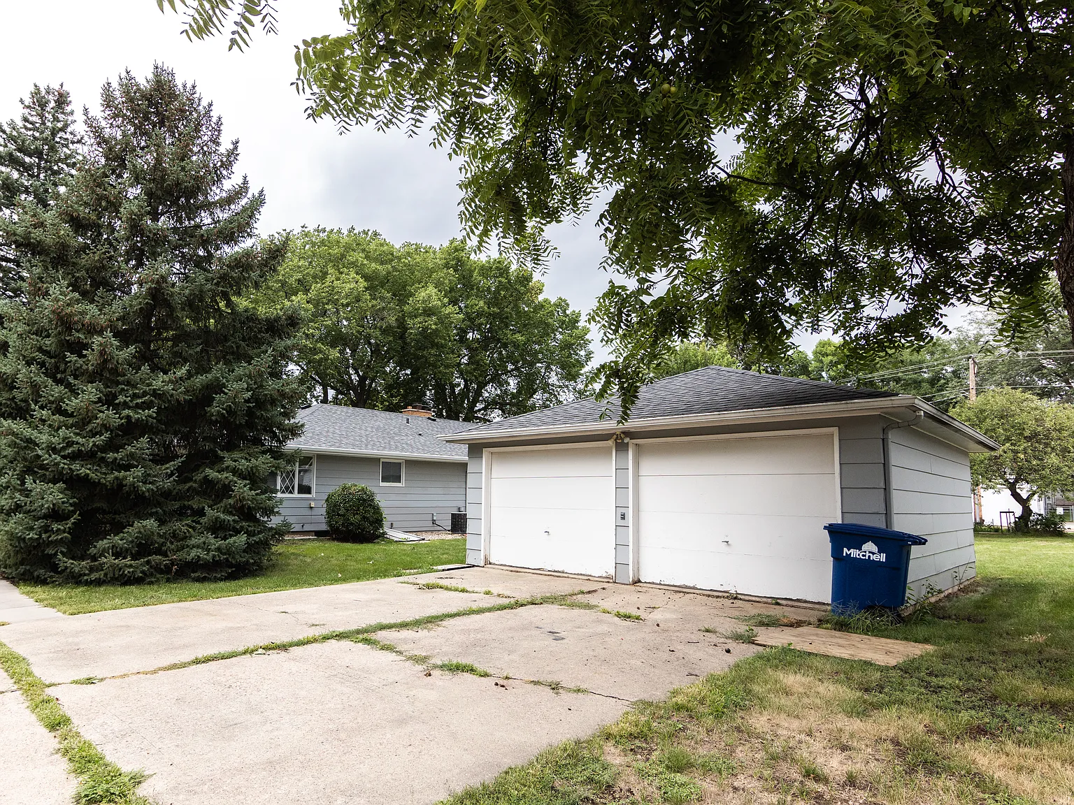 3 bed, 1930 sqft, $1,750 — Photo 2