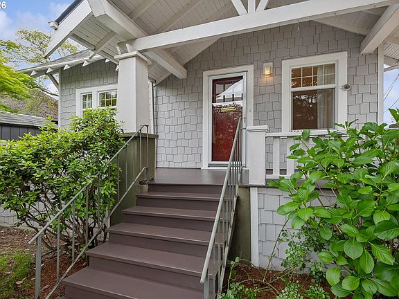 2nd image of 5624 NE Glisan St