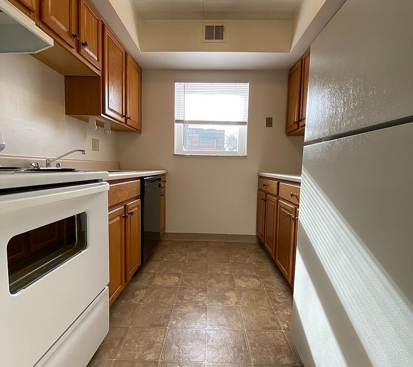 1st image of 360 Maryland Ave APT 204