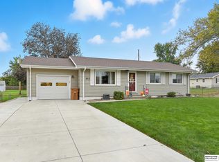 605 N 29th St, Ashland, NE 68003