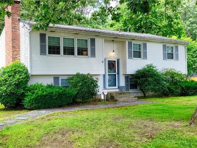 111 Oak Tree Ave, Warwick, RI, 02886