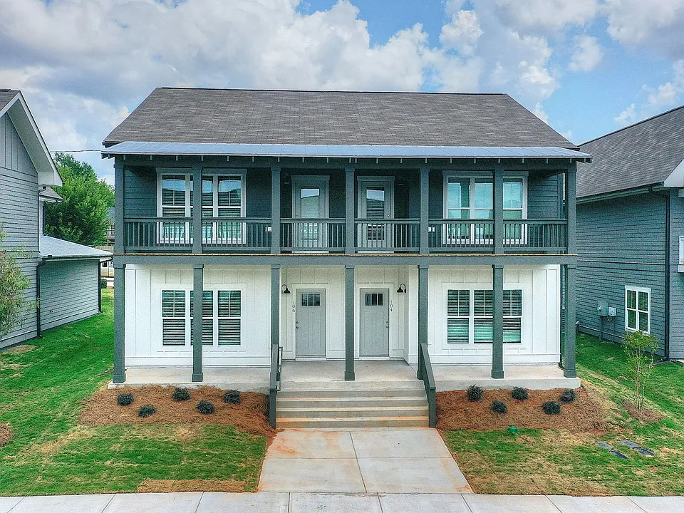 137 Berlin St #103