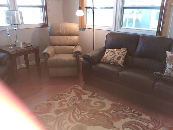 Living room 15x11.75